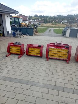 Triediaca lyžica jcb - 9