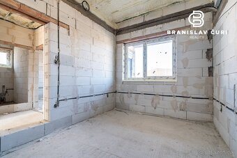 Na predaj 4-izbový bungalov, Rezidencia Trnava pri Laborci - - 9