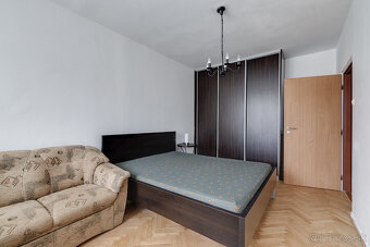 3 izbový tichý, zrekonštruovaný byt v Ružinove, Ostredky - 9