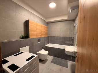 NADŠTANDARDNÝ 2 IZBOVÝ BYT V TOP LOKALITE PRI CENTRÁLI - 9