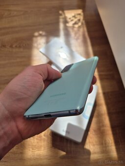 Samsung Galaxy s20 fe - 9
