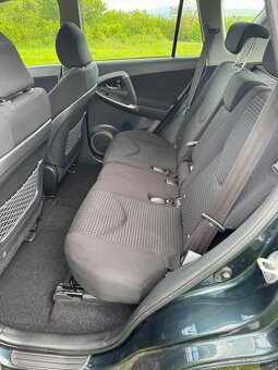 Toyota Rav4 2,2D 4x4 130kw - 9