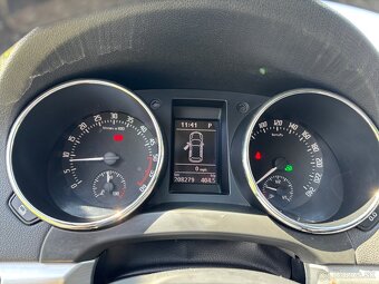 Škoda Yeti 2.0 TDI DSG 4x4 - 9