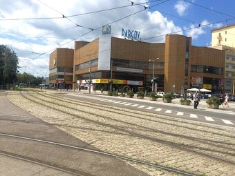 Priestory pre fast food na 4. posch. OD DARGOV, hist.centrum - 9