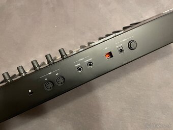 NI Komplete Kontrol S61 - 9