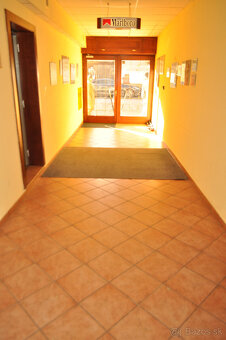 Atraktívny priestor na prenájom Sp. Nová Ves - 9