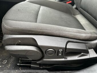 Opel Insignia 2.0 CDTI - 9