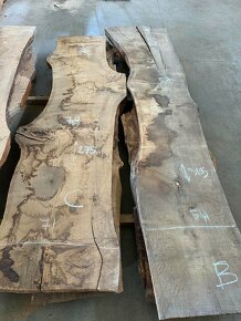 Nadrozmerné dubové fošne, vysušené dubové rezivo, 8 cm - 9