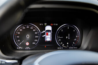 Volvo XC 60 B4 AWD Momentum Pro - 9