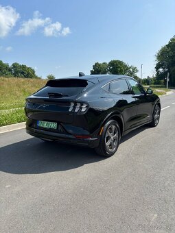 Ford Mustang Mach-E 98kWh RWD Premium - 9