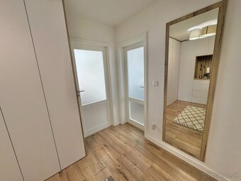 NA PREDAJ alebo VÝMENU ZA DOM: 4-izbový byt, Prievidza - 9