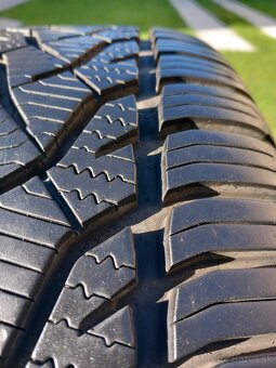 205/55 r16 celoročne pneumatiky - 9