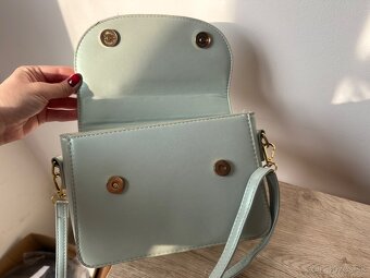 Pinko kabelka - 9