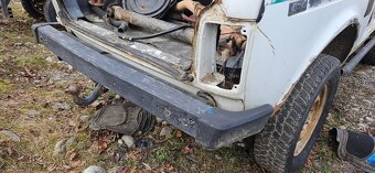 Lada Niva 1,7i jednobodový vstrek - diely - 9