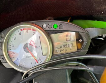 Kawasaki zx6r - 9