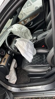 Mercedes-Benz E250 - 9