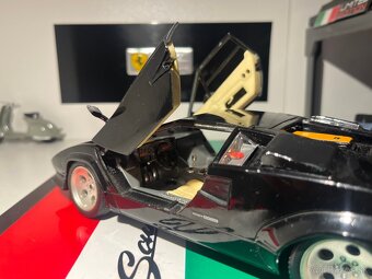 Lamborghini Countach 1:18 - 9
