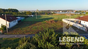 Stavebný pozemok Nesvady, 589 m2, malá tichá ulička - 9