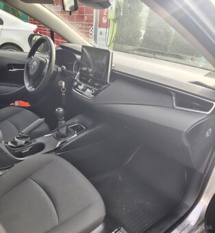 Toyota Corolla 1.5 benzín, r.v. 11/2023, - 9