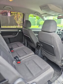 Predám náhradné diely na Volkswagen Touran facelift2007-2013 - 9
