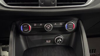 Alfa Romeo Stelvio 2.2 JTD A/T - 9