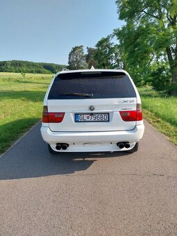 BMW X5 xDrive 3.0i - 9