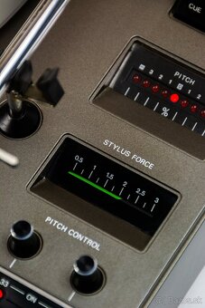 PHILIPS AF-877 / poloautomatický gramofón / profi servis / z - 9
