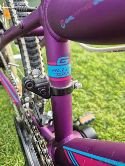 Genesis Melissa 20'' - 9