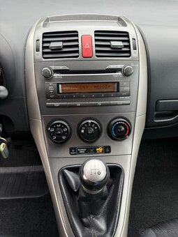 Toyota Auris 1.6 I Dual VVT-i Terra Cool - 9