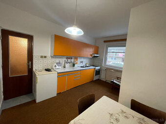 Krásny rodinný dom v krásnej lokalite Šaľa- ulica Jánošíkova - 9