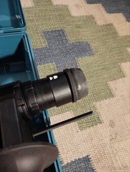 Makita HR2631FT kladivo / vrtačka SDS - 9