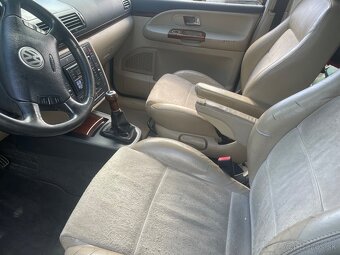 Volkswagen Sharan 1.9 TDi 85kw 7.miestne - 9