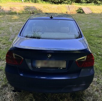 Predám BMW E90 320d 120kw 2006 Montego Blue Metallic - 9
