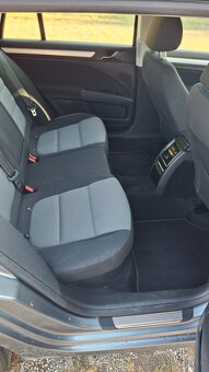 Škoda Superb 1.6 tdi, 77kw - 9