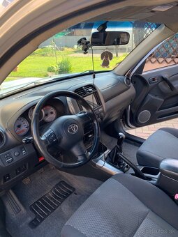 Toyota Rav4 2.0 D4D 4x4 - 9