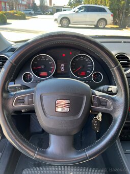 Seat Exeo (Audi A4) 1.8 TSI, 2014, 118 kW, 112593 km - 9