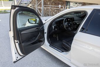 BMW Rad 5 520d xDrive A/T 140 kW - 9