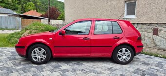 VW Golf 1,6 benzín 77 kw - 9