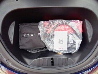 Tesla Model Y 2023 Standard Range 220 kW - 9