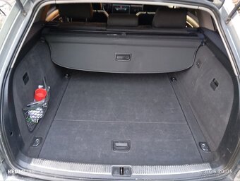 Predám Audi a4 b6 1.9tdi 96kw - 9