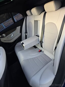 Mercedes-Benz C trieda Sedan 400 4matic A/T Full Výbava - 9