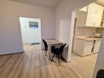 Prenájom 2 izb.byt s balkónom Kríková ul - 9