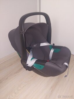Bugaboo Fox 2 + vajíčko Britax - 9