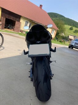 Yamaha R1, Big Bang, Facelift - 9