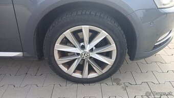 Volkswagen Passat alltrack  2.0 tdi - 9