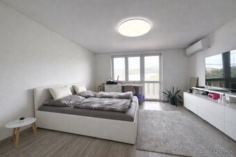 Veľký RD v obci Častkov na predaj - 9