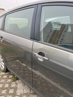 Toyota Corolla Verso 2.0 D-4D (7 miest) - 9
