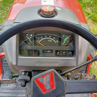 Malotraktor YANMAR F-220 - 9