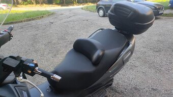 Suzuki AN650 Burgman Executive - 9