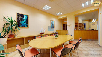 Na predaj administratívna budova v centre mesta Holíč. - 9